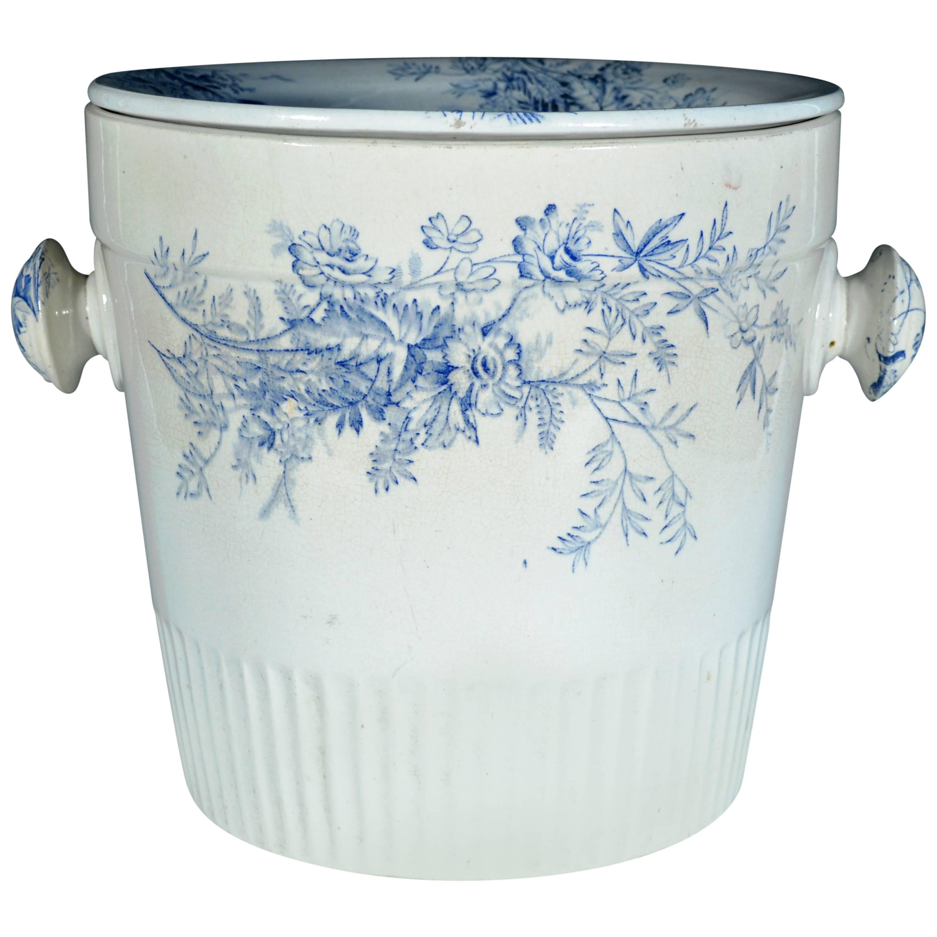 White and Blue Pottery For Sale at 1stDibs