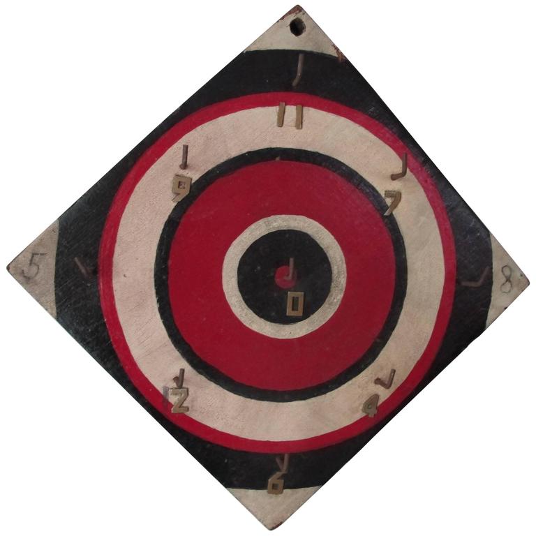 Graphic Bulls Eye Target Ring Toss Game Board For Sale at 1stdibs