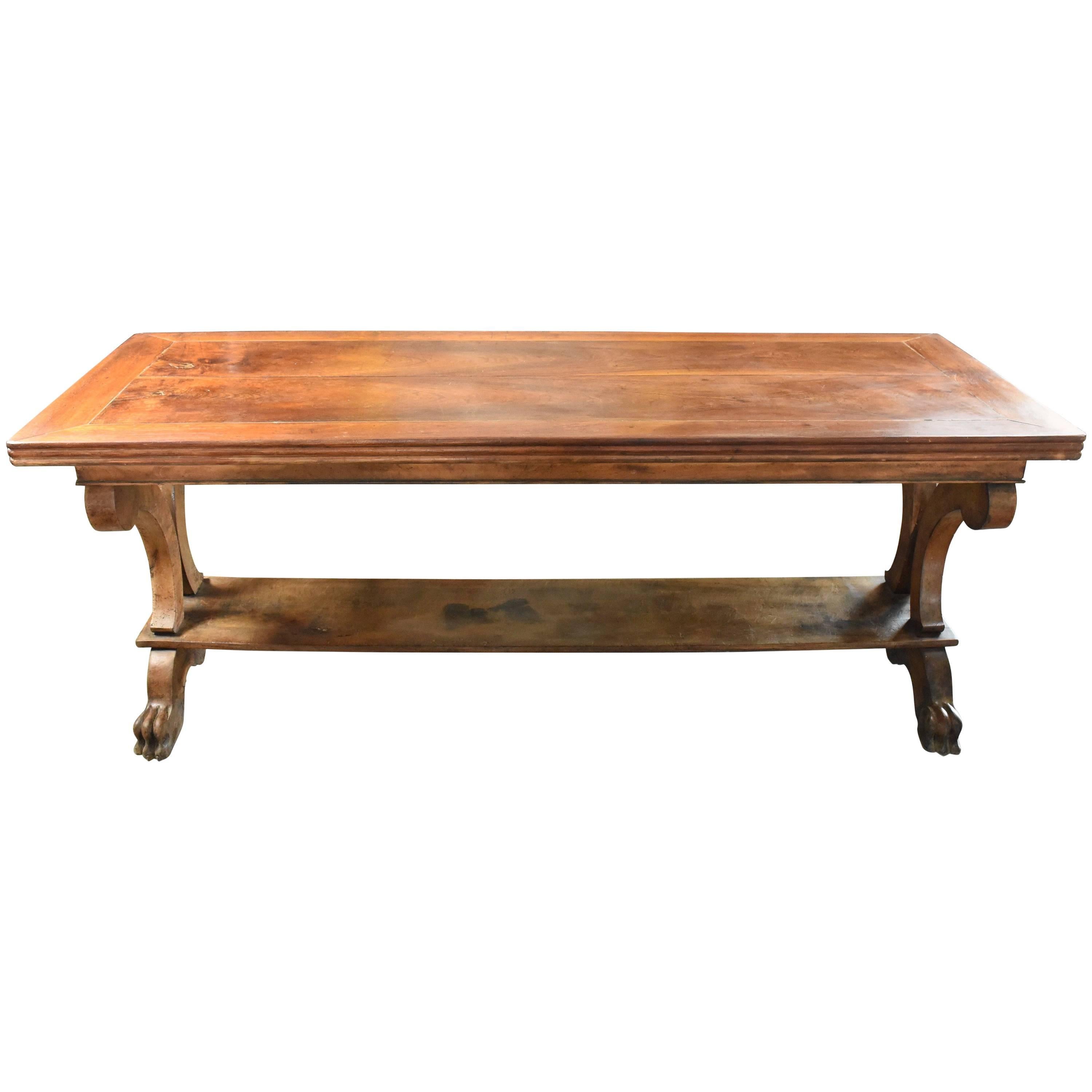 Table console de bibliothèque du début du XIXe siècle en noyer français avec pieds en forme de griffes de lion