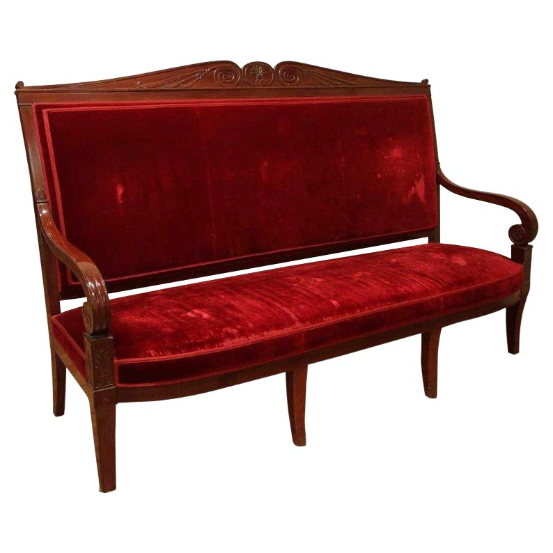 Französisches, handgeschnitztes, gepolstertes Mahagoni-Sofa aus dem 18. Jahrhundert in George Jacob-Manier im Angebot