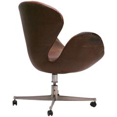 Very Rare Swan Desk Chair by Arne Jacobsen in Original Leather
