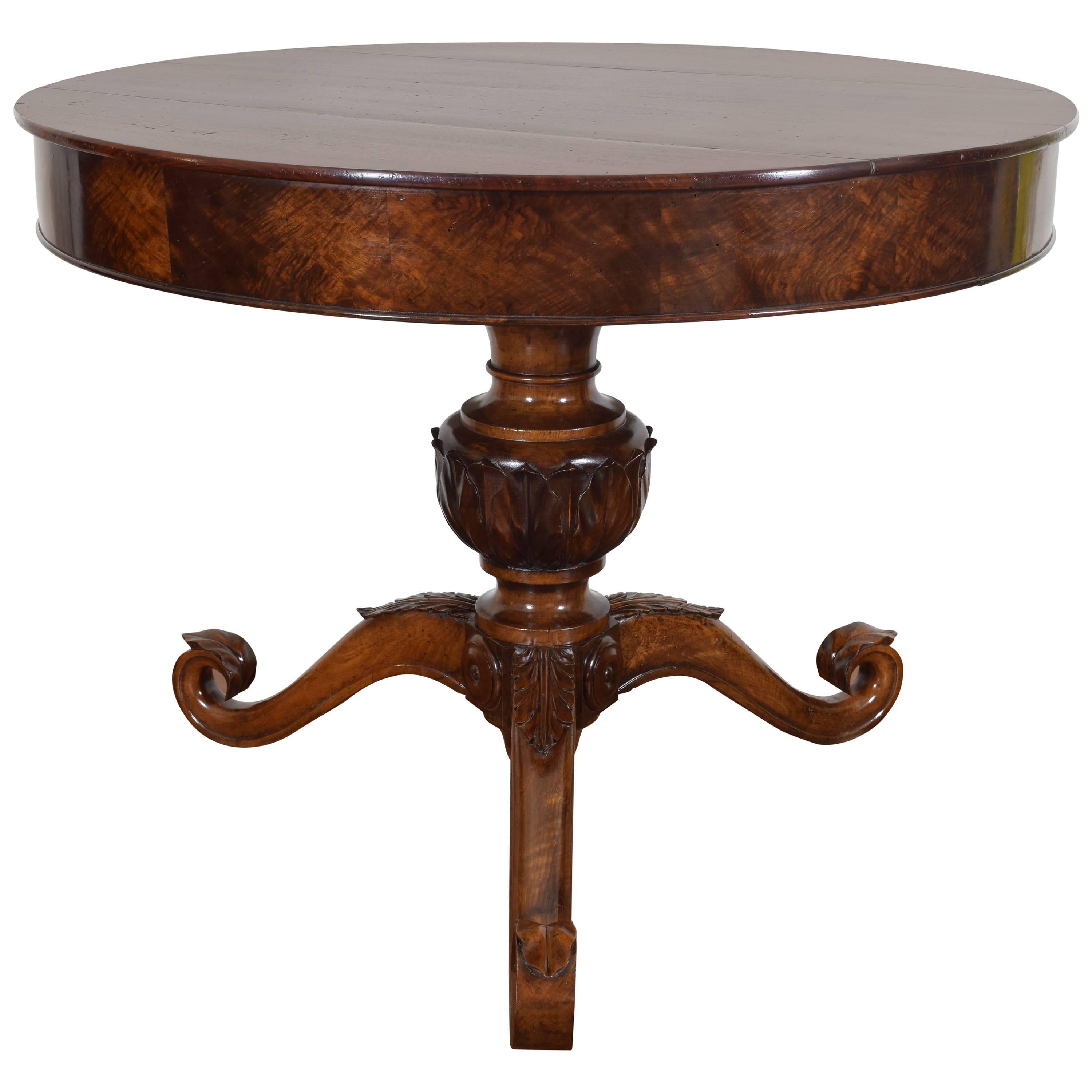 Italian Late Neoclassical Period Carved Walnut Centre Table, circa 1835