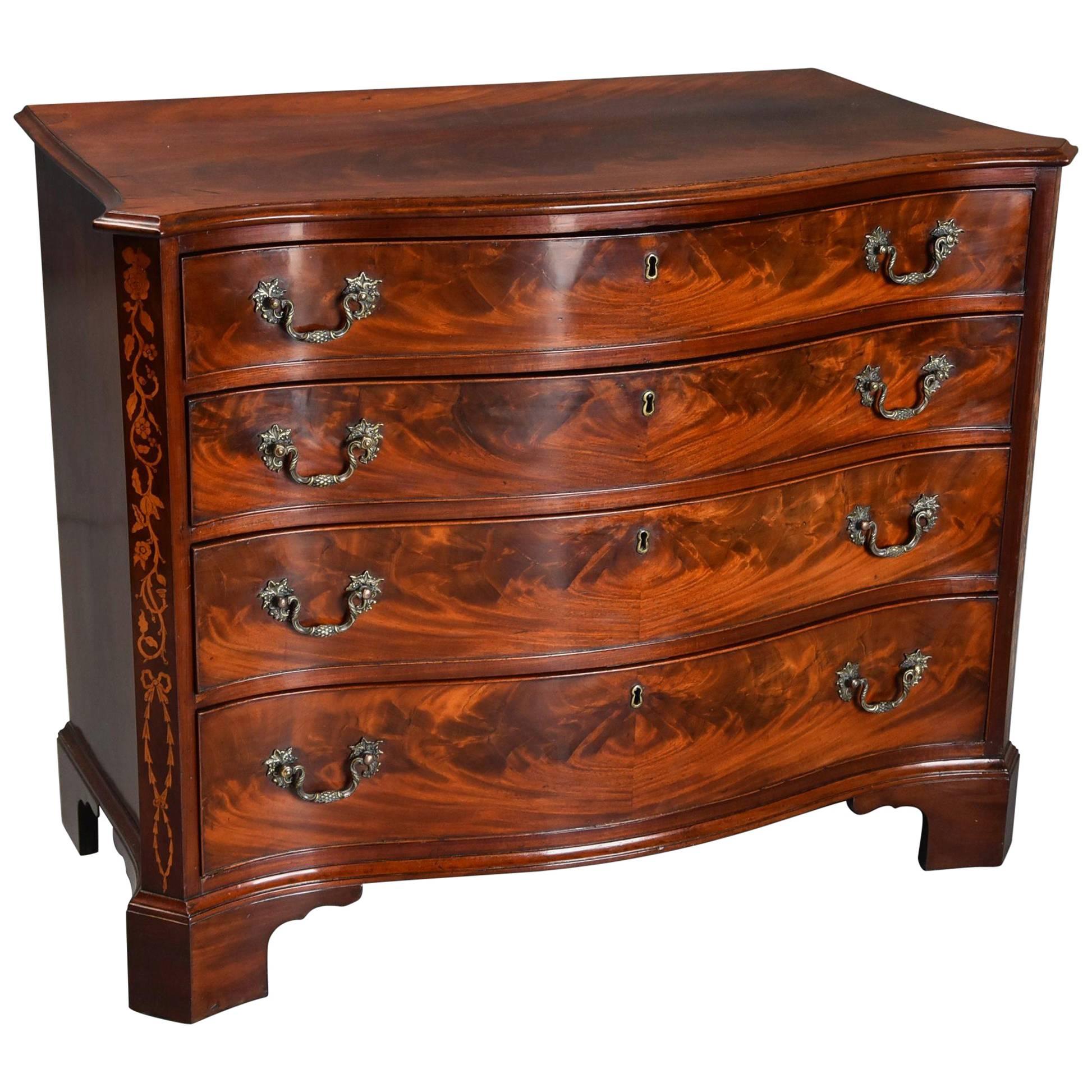 Superb Quality 19th Century Mahogany Serpentine Chest of Drawers