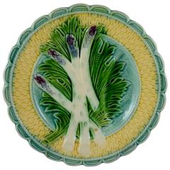 Salins-les-Bain French Faïence Majolica Asparagus Plate, circa 1875
