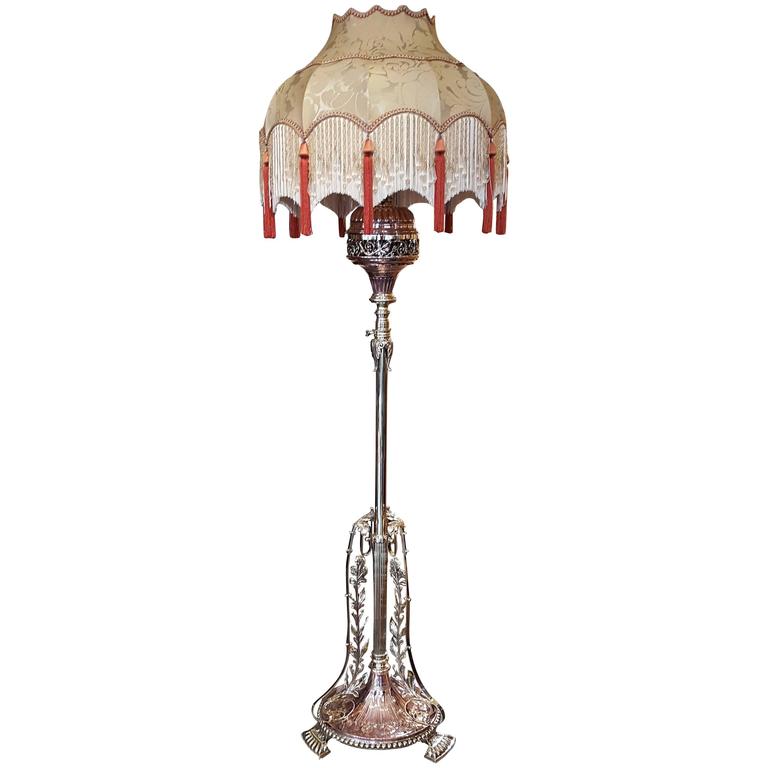 Art Nouveau Hinks and Sons Copper and Brass Telescopic Standard Oil Lamp at  1stDibs