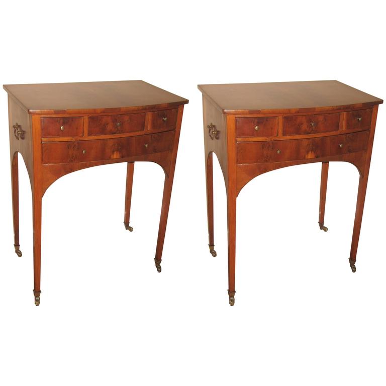 Pair of 19th Century Flame Mahogany End/Bedside Tables at 1stDibs