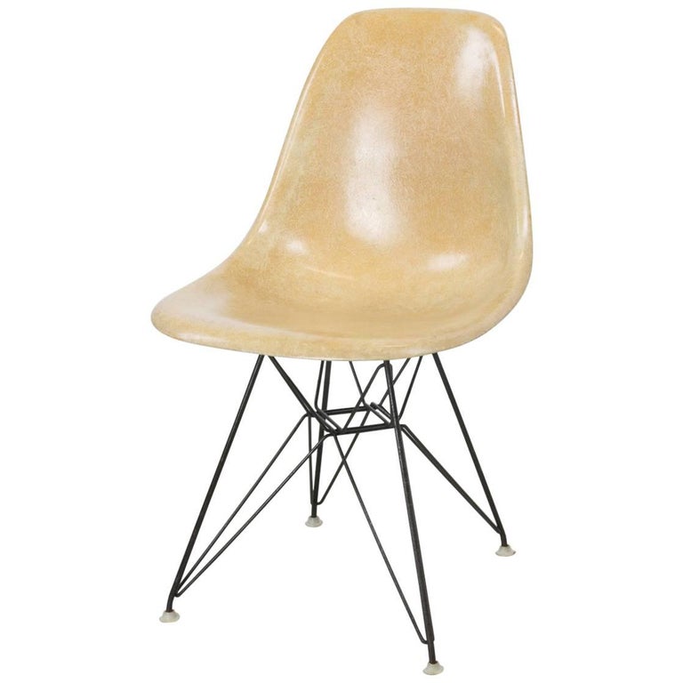 syre Monet Zoom ind DSR Eiffel Base Side Chair by Charles and Ray Eames for Herman Miller For  Sale at 1stDibs | eames eiffel chair, eifel chair, eames eiffel chairs