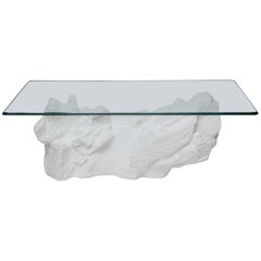 table basse Sirmos en plâtre moulé et rocheux des années 1970