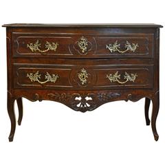 18th Century Italian Carved Rococo Two-Drawer Serpentine Front Walnut Commode