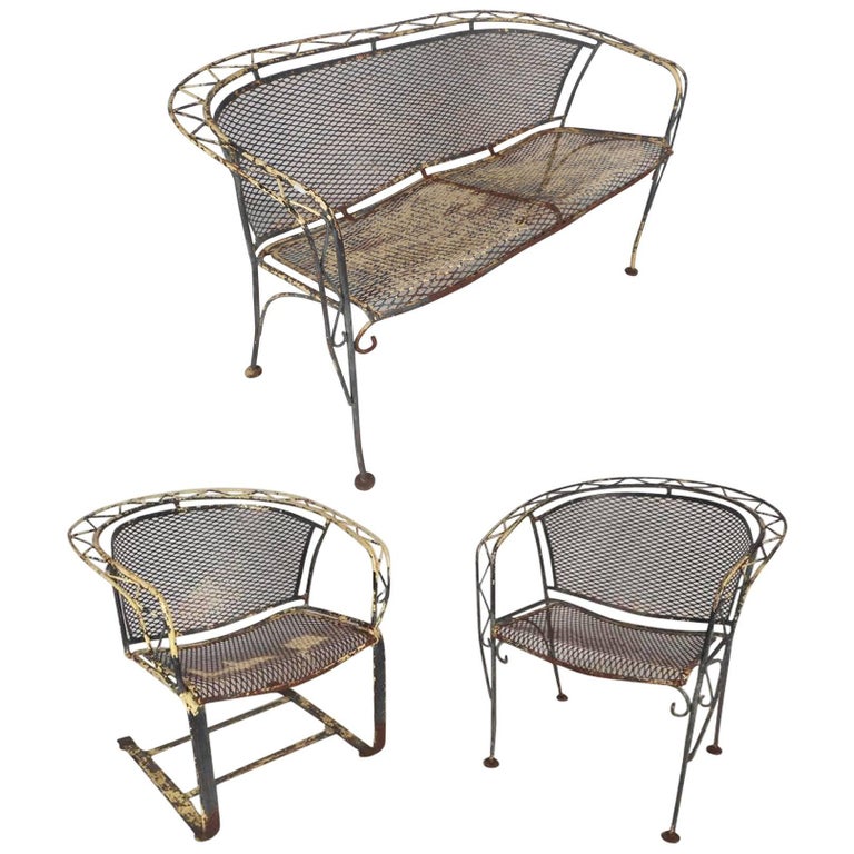 Vintage Salterini Style Wrought Iron Patio Set For Sale at 1stDibs