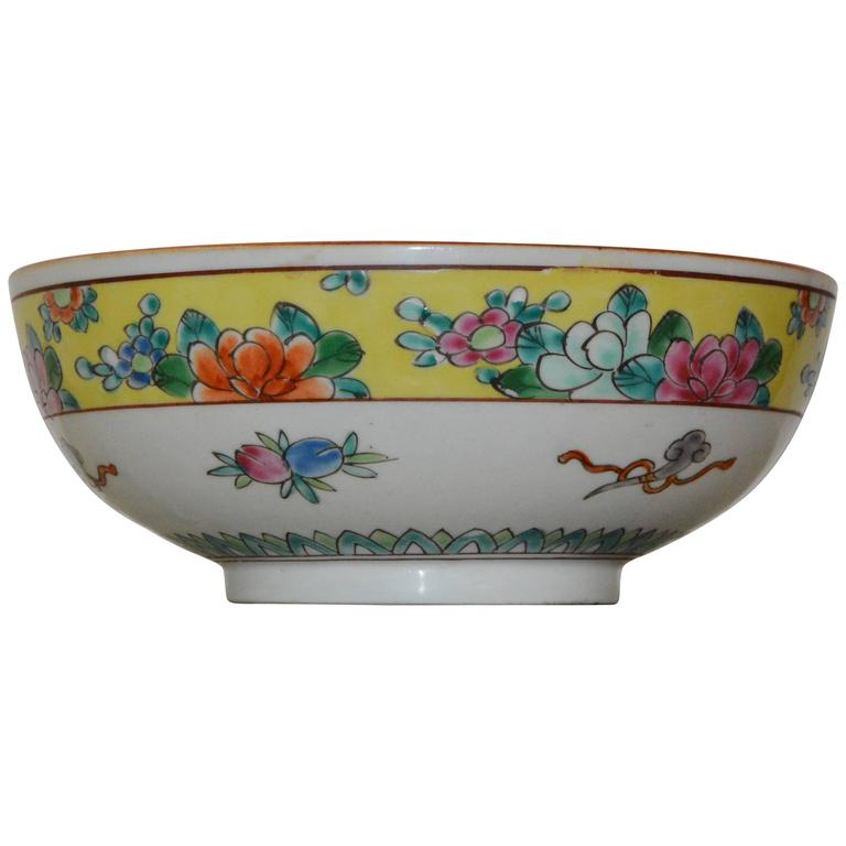 Early 20th Century Nippon Porcelain Oriental Bowl For Sale at 1stdibs