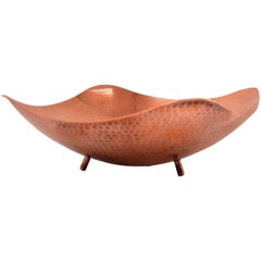 1950s Curvaceous Copper Hand Beaten English Fruit Bowl by Borrowdale