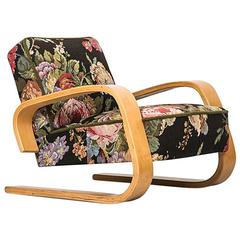 Alvar Aalto Tank Chair Model 400 by Artek in Hedemora in Sweden 7