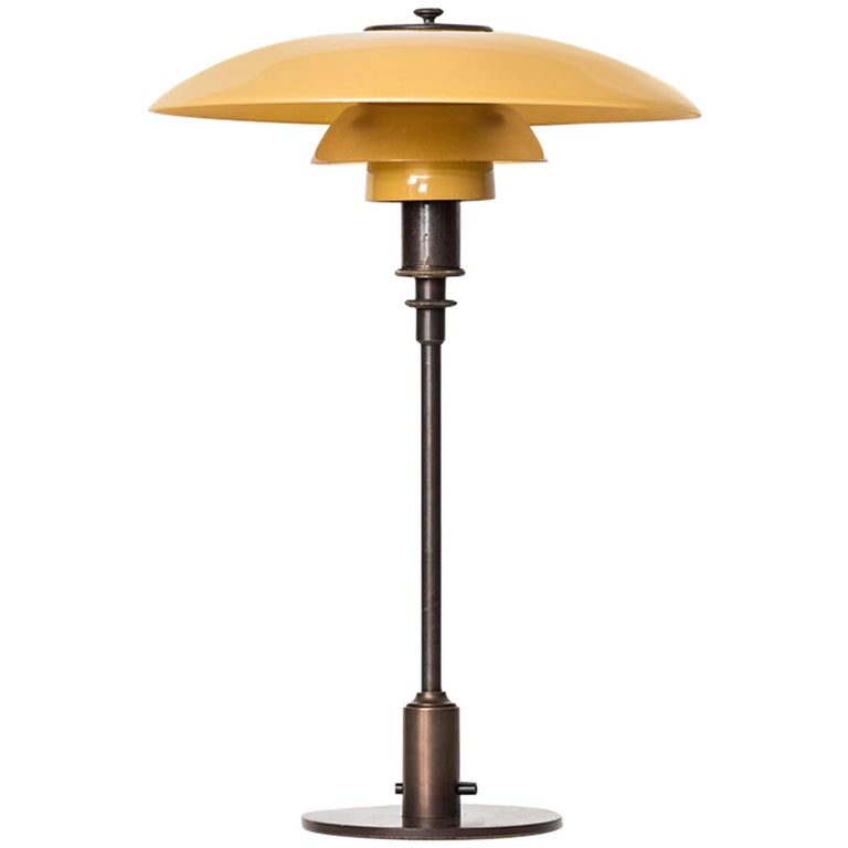 Poul Henningsen Table Lamp Model PH-3/2 by Louis Poulsen in Denmark at  1stDibs