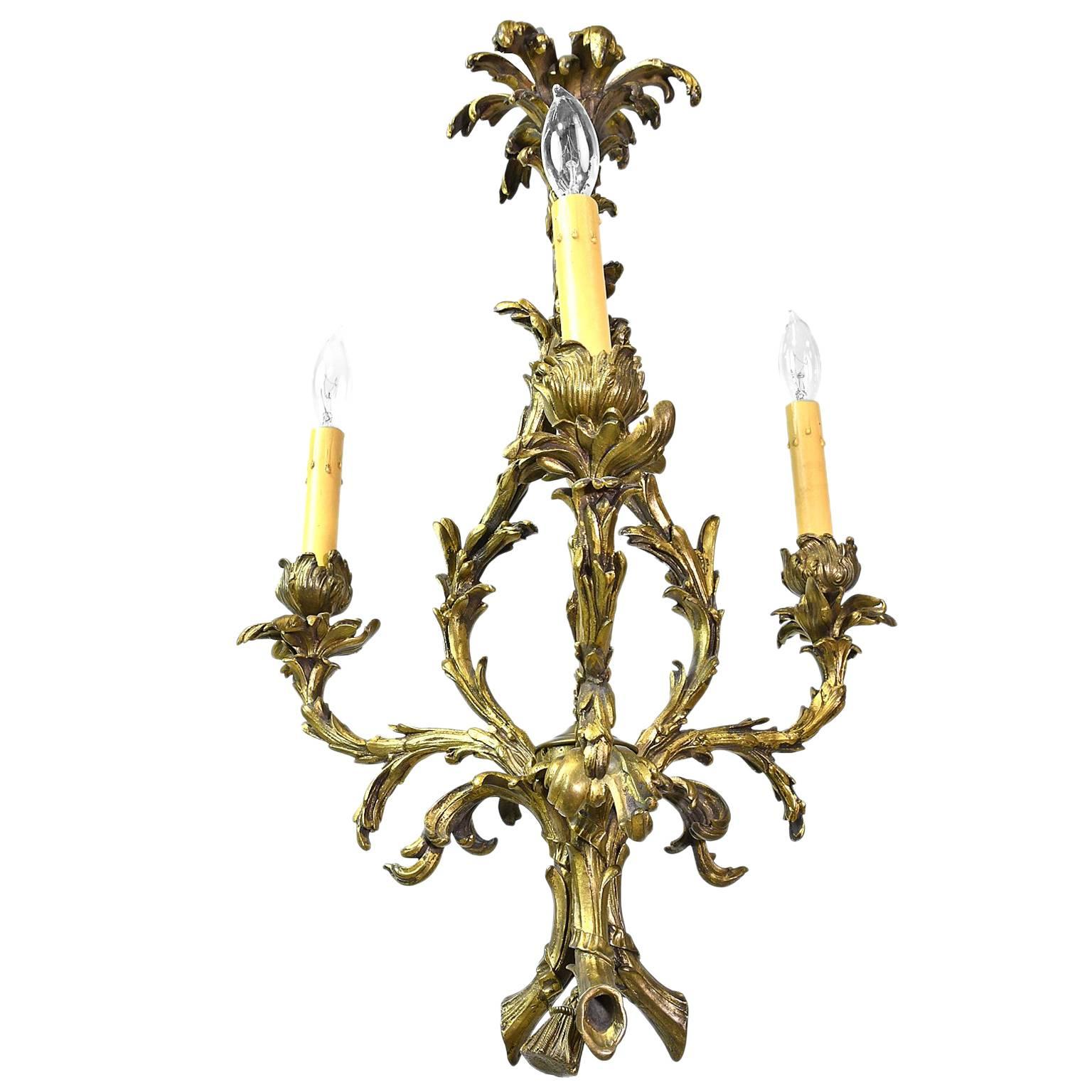 Early 20th Century, French Rococo Style Three-Light Chandelier in Bronze Doré For Sale