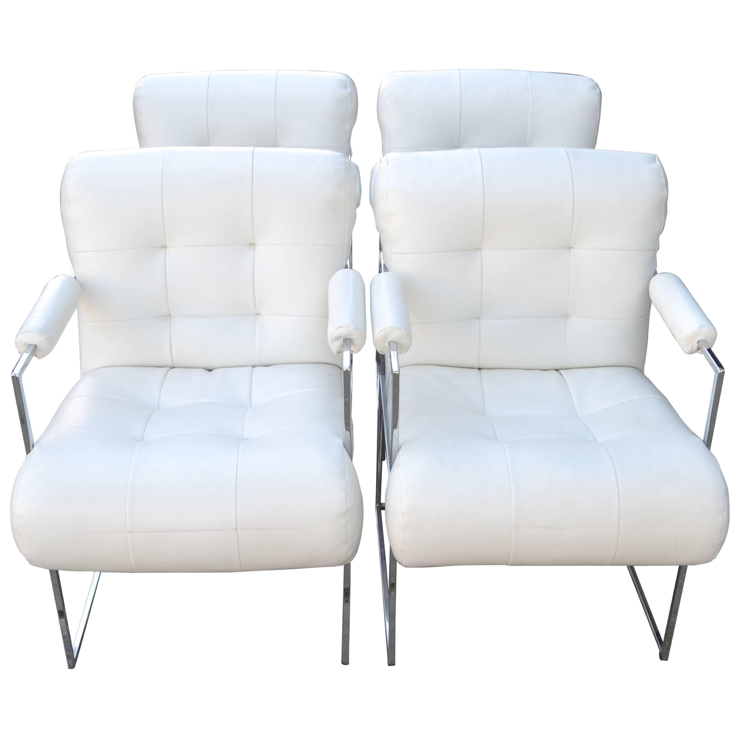 Set of Four Mid-Century Dining Armchairs in White Naugahyde by Milo Baughman For Sale