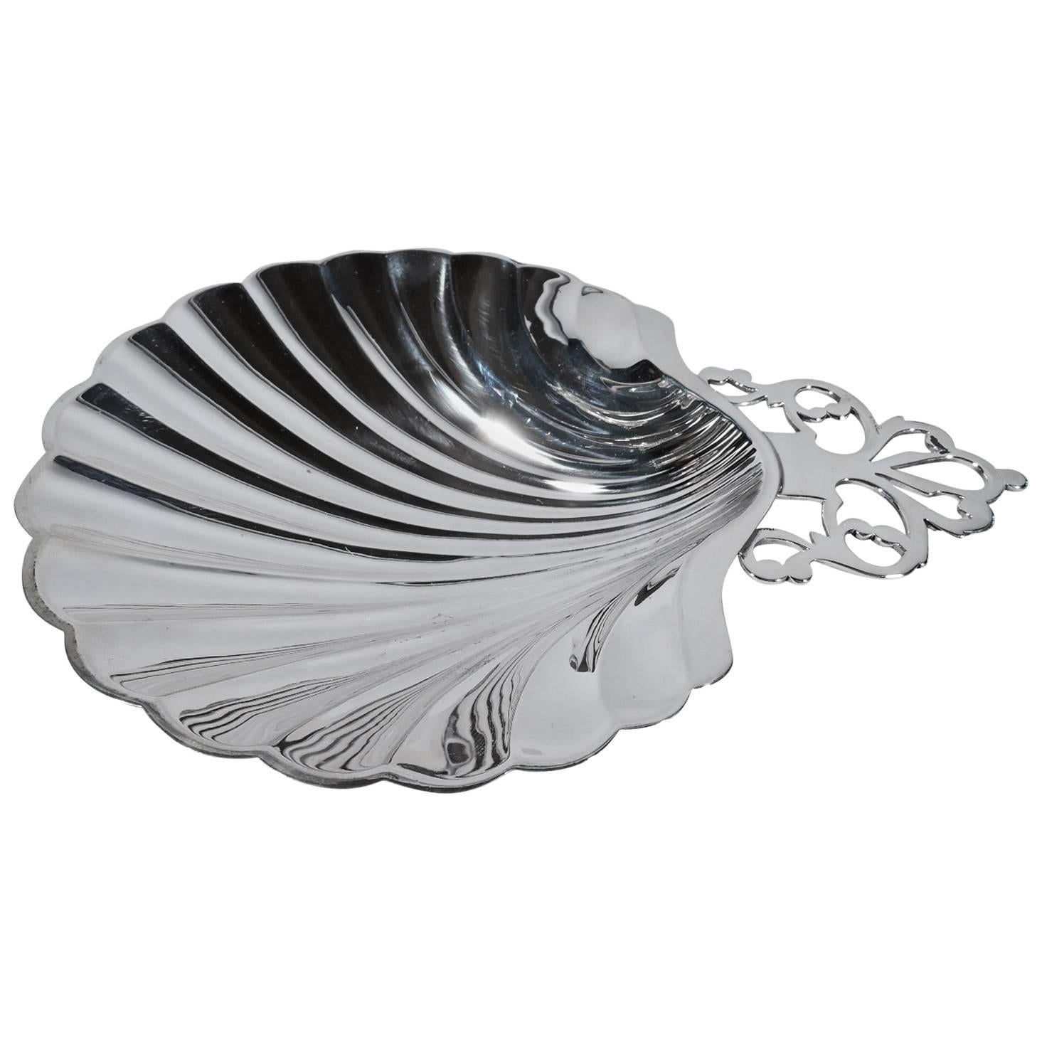 American Sterling Silver Scallop Shell by Meriden Britannia