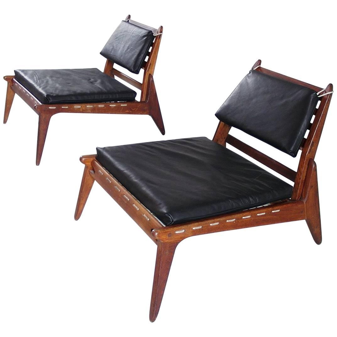 Sculptural Pair of Black Leather Hunting Chairs in Oak, Germany, 1950s