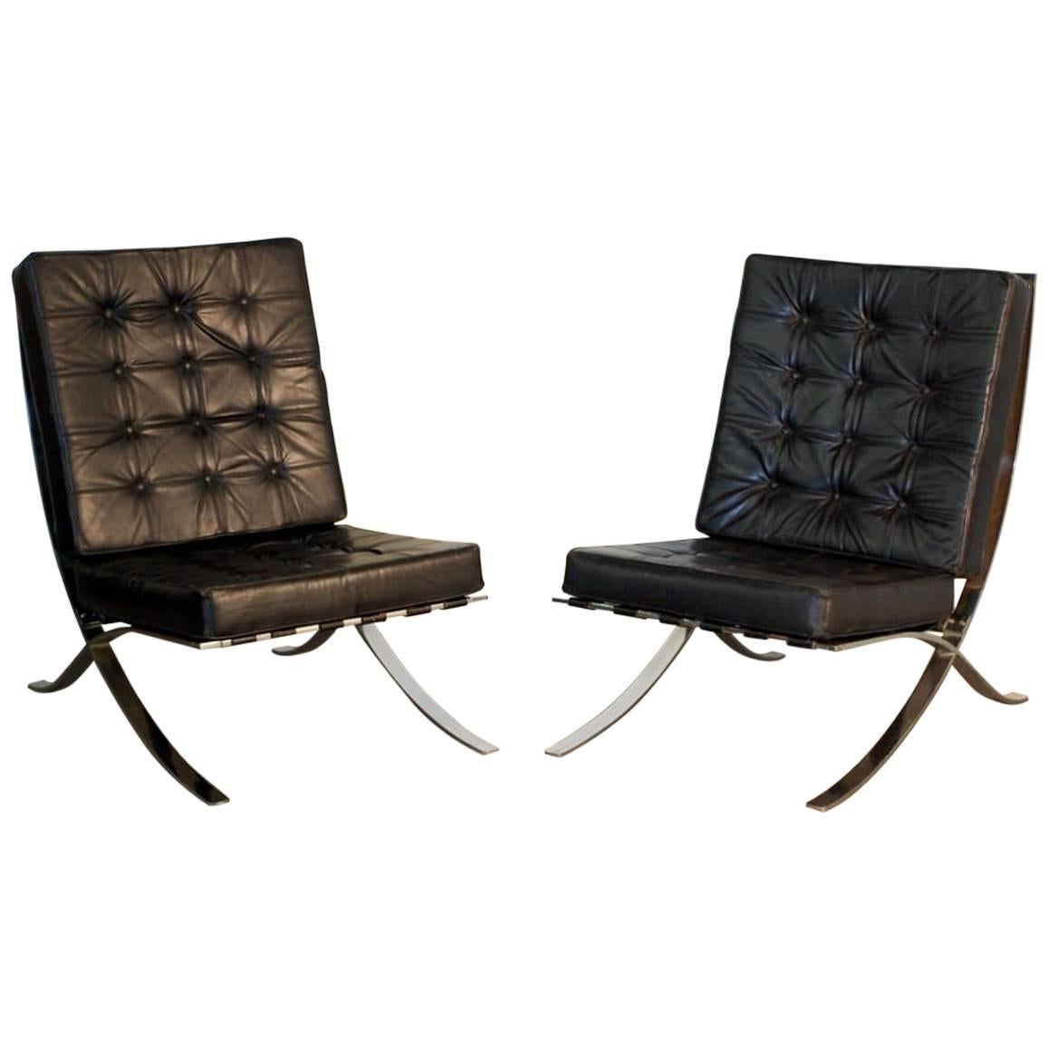 Pair of Oversized French 1970s Barcelona Style Chrome and Leather Chairs For Sale