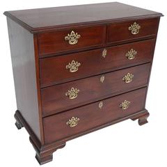 18th Century Mahogany Chest of Drawers of Small Proportions 6
