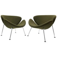 Vintage Pair of Pierre Paulin Orange Slice Lounge Chairs in Green for Artifort