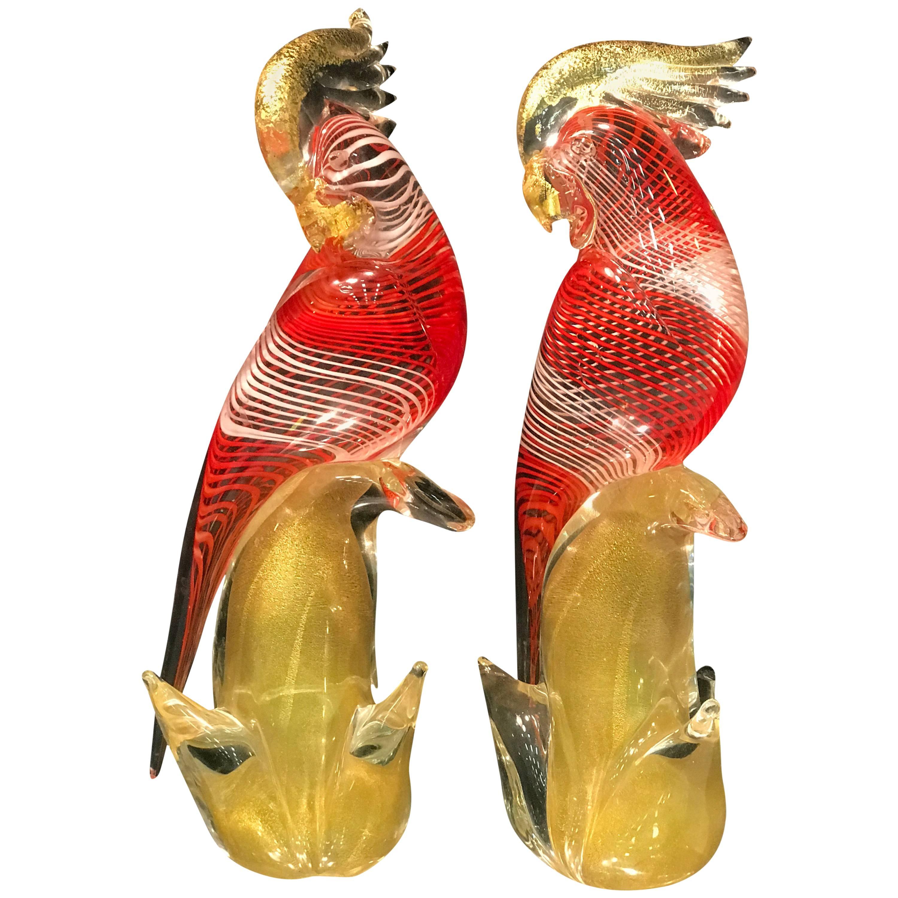 Beautiful Pair of Murano Glass Seguso Luscious Red and White Latticino Birds For Sale