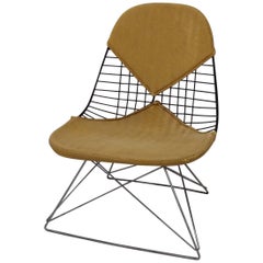 Early and Original Charles and Ray Eames LKR Chair on Zinc Cats Cradle Base