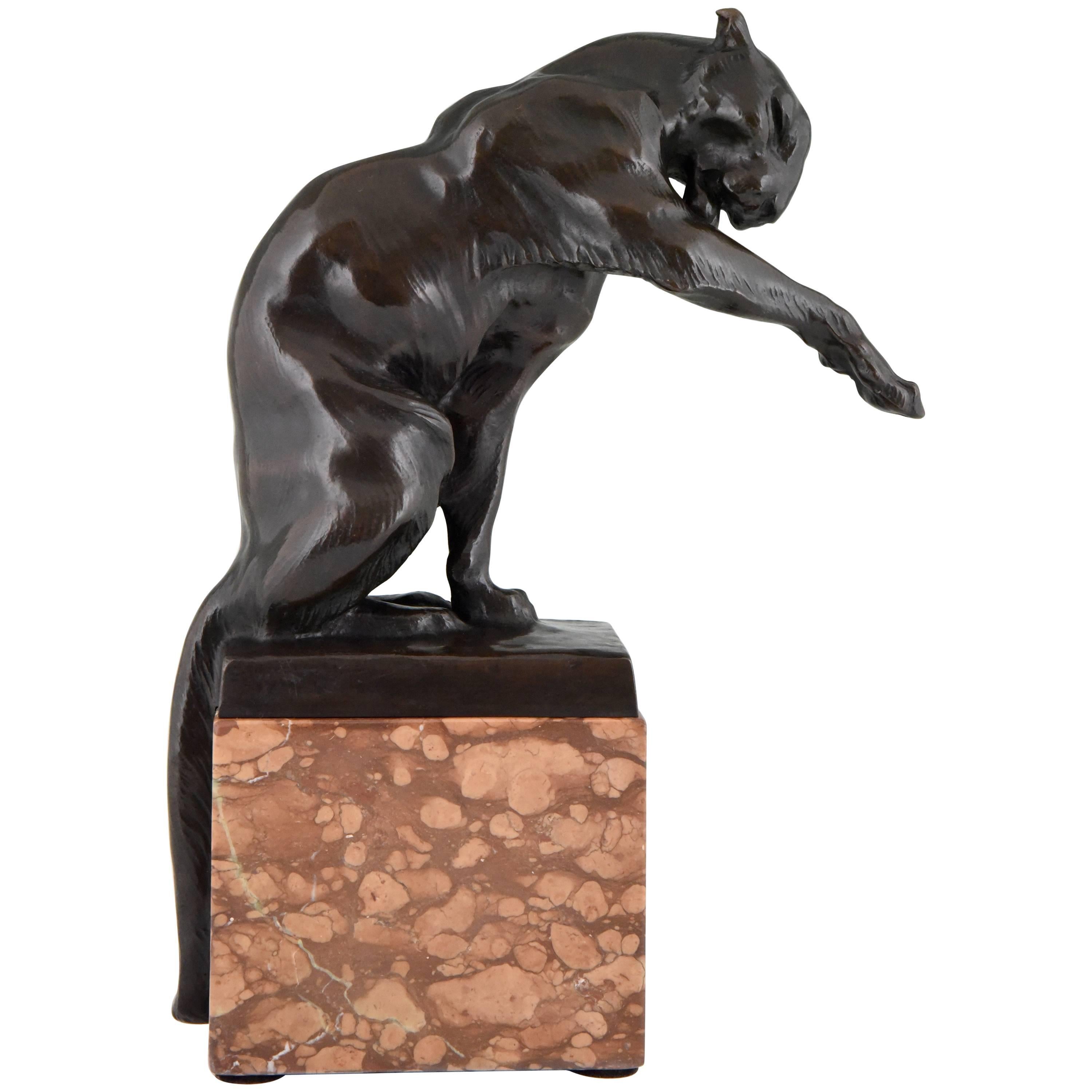 Art Deco Bronze Sculpture of a Sitting Panther Wera von Bartels, 1920