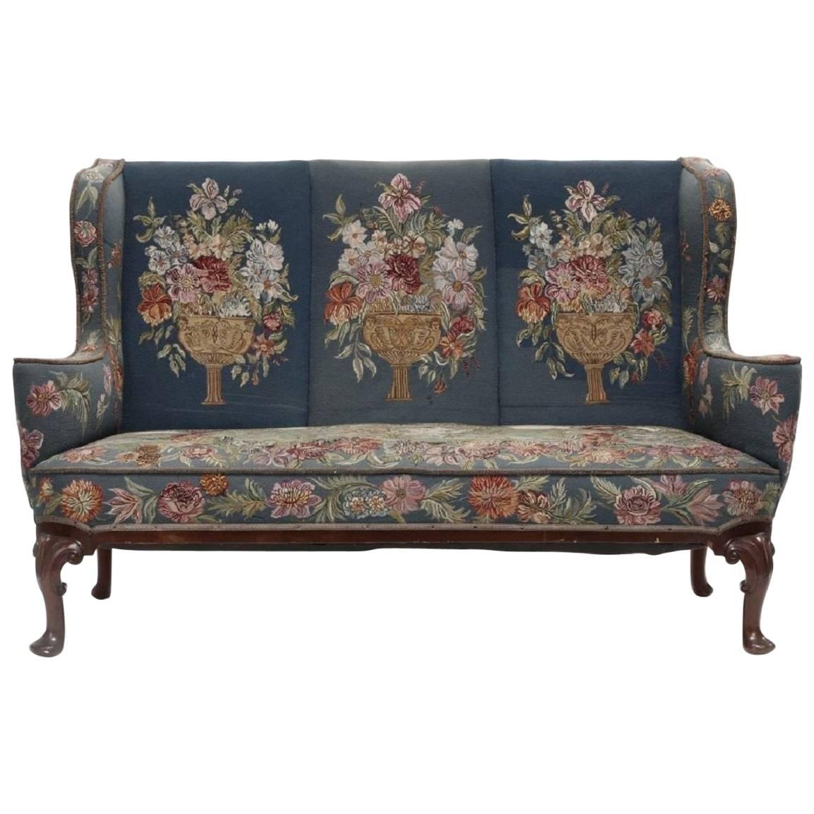 Attractive Queen Anne Style Mahogany Sofa