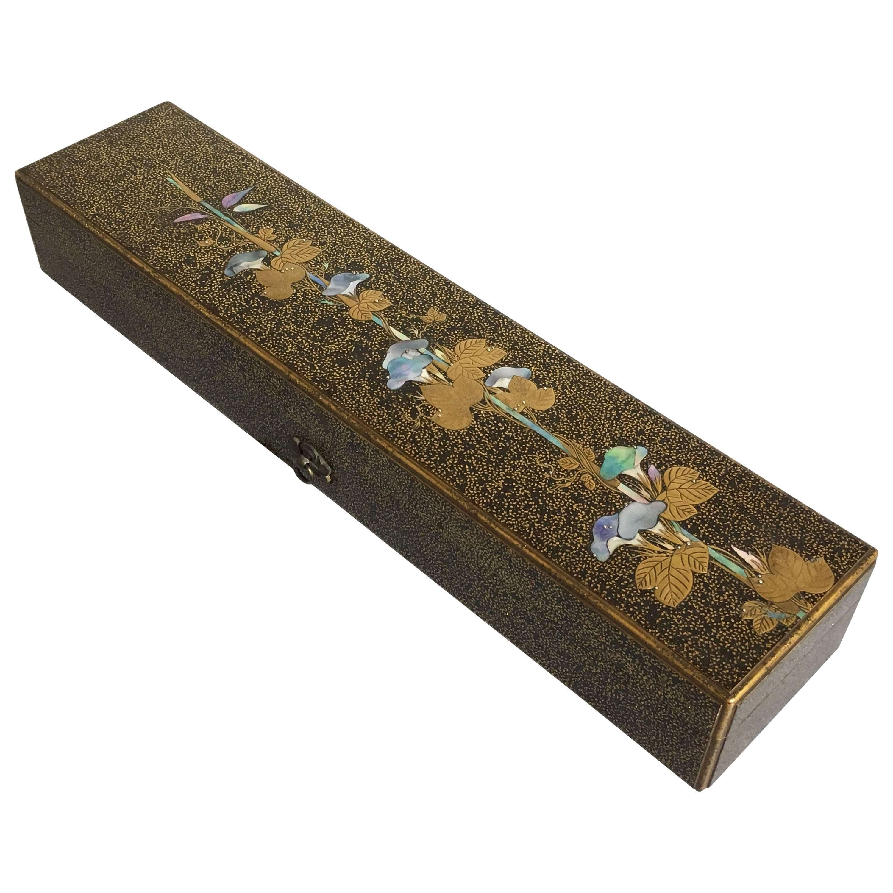 Japanese Edo Period Igarashi School Long Lacquer Box, Tanzaku-Bako