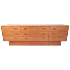 Scandinavian Style Nine-Drawer Teak Dresser 7