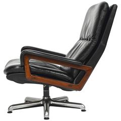 Strassle King Swivel Chair in Black Leather by Andre Vandenbeuck