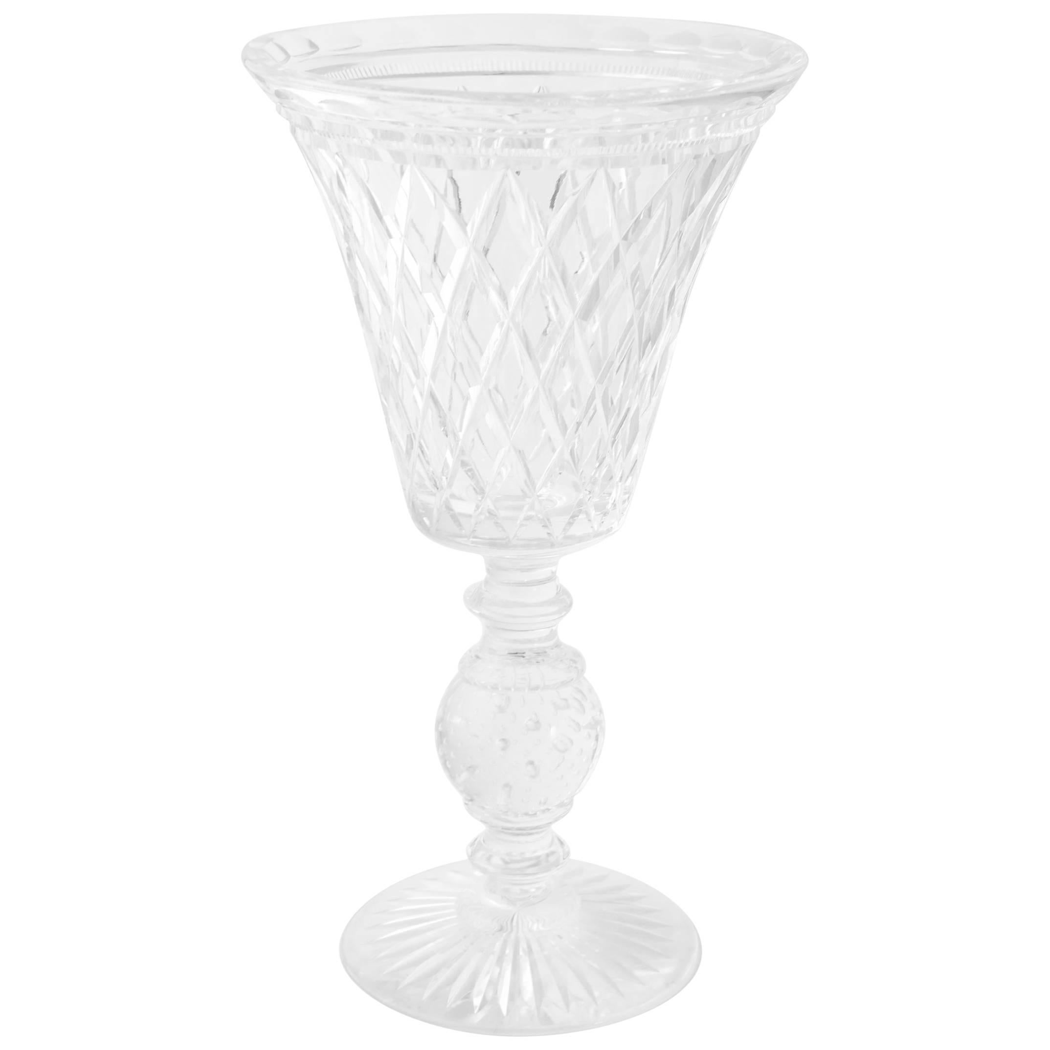 Grand vase en forme de calice en verre taillé Pairpoint, datant du milieu du 20ème siècle