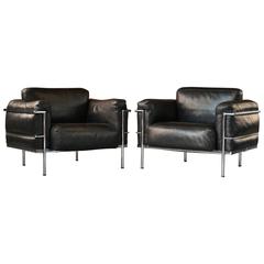 Pair of Used Leather Le Corbusier Grand Confort LC3 Lounge Chairs or Armchair