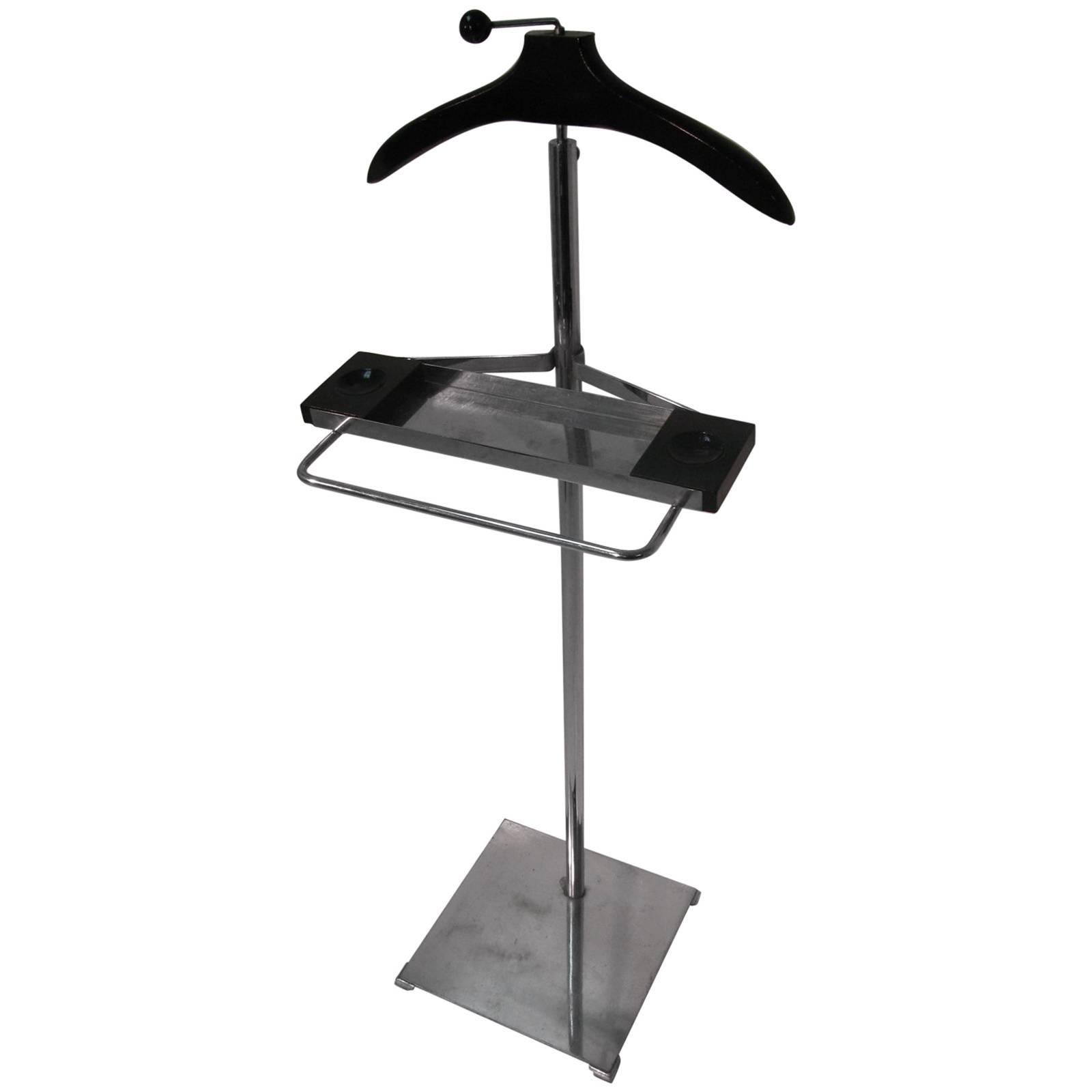 MidCentury Modern Nickel Chrome Gentlemans Clothes Valet For Sale at