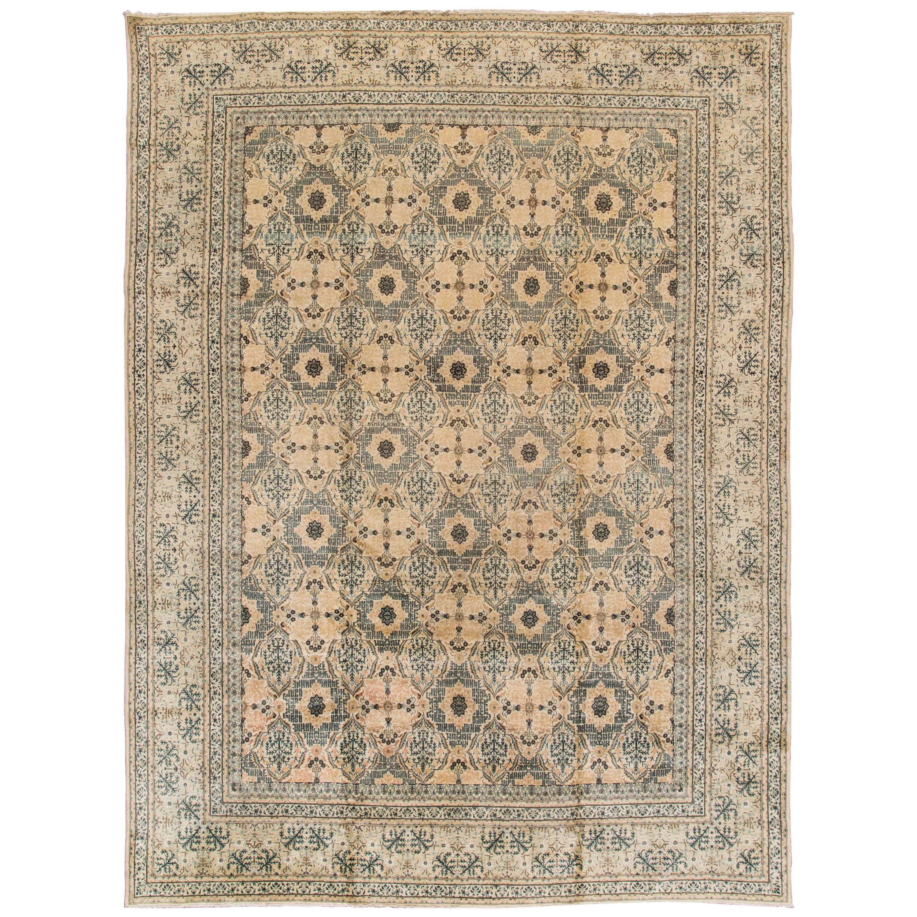 Beautifully Designed Antique Kashan Rug