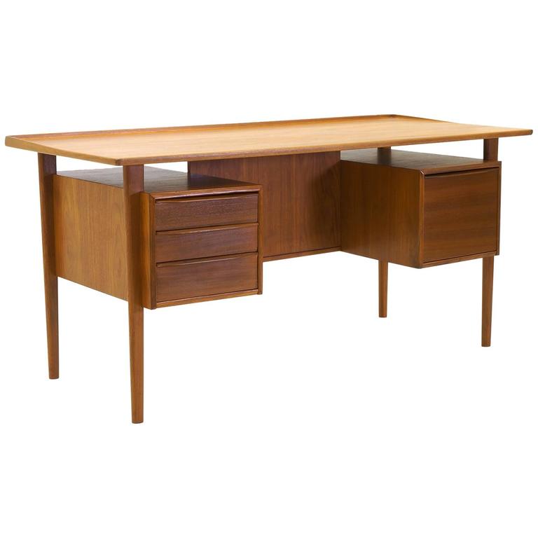 Danish Modern Teak Desk By Dansk Denmark For At 1stdibs Danish Modern Teak Desk By Peter Løvig Nielsen For Lovig Dansk Denmark
