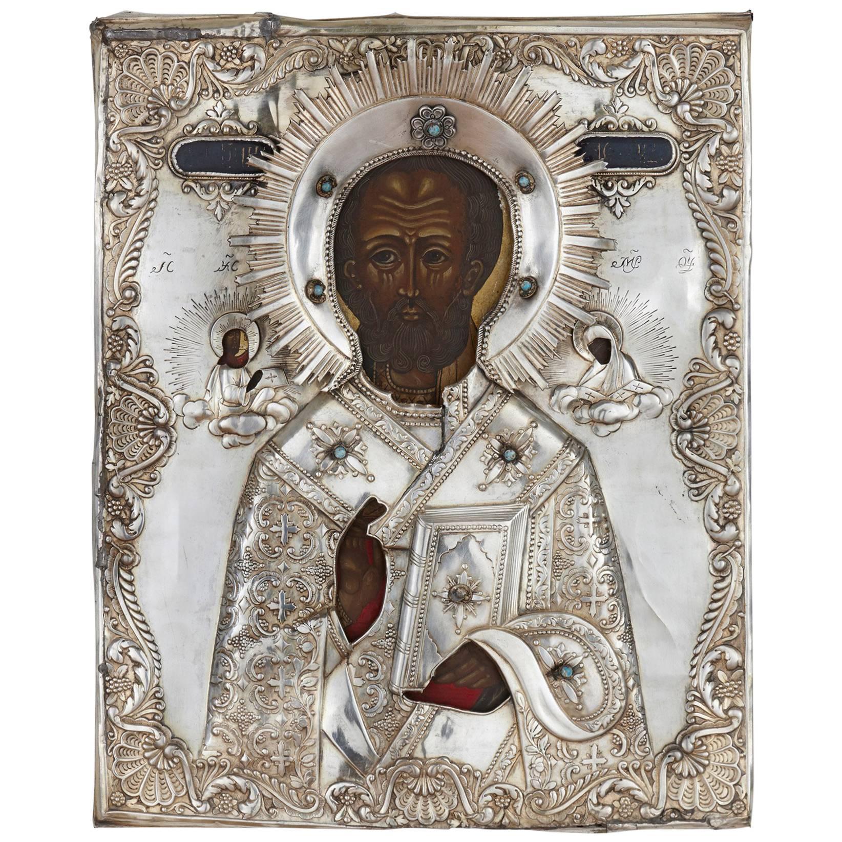 Icône russe de Saint-Nicolas avec bijoux, argent et dorée à la feuille en vente