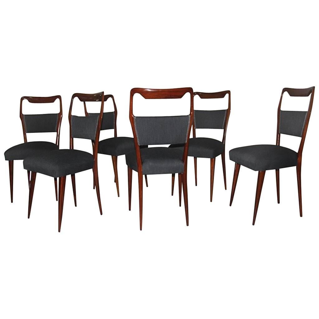 Elegant Mid-Century Italian Design Chair, Minimal and Chic Design For Sale