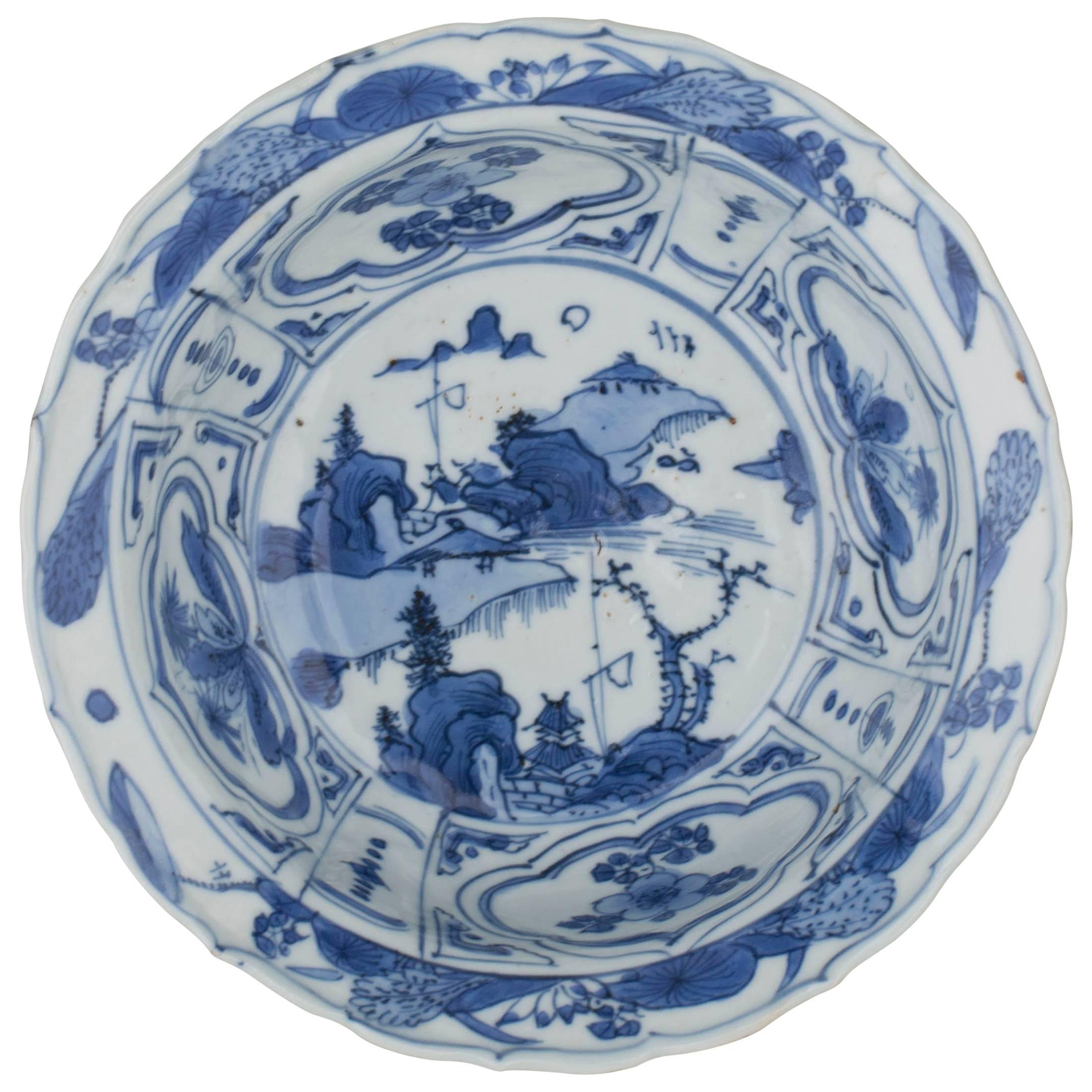 Chinese Porcelain Kraak Klapmutz Bowl, Wanli For Sale