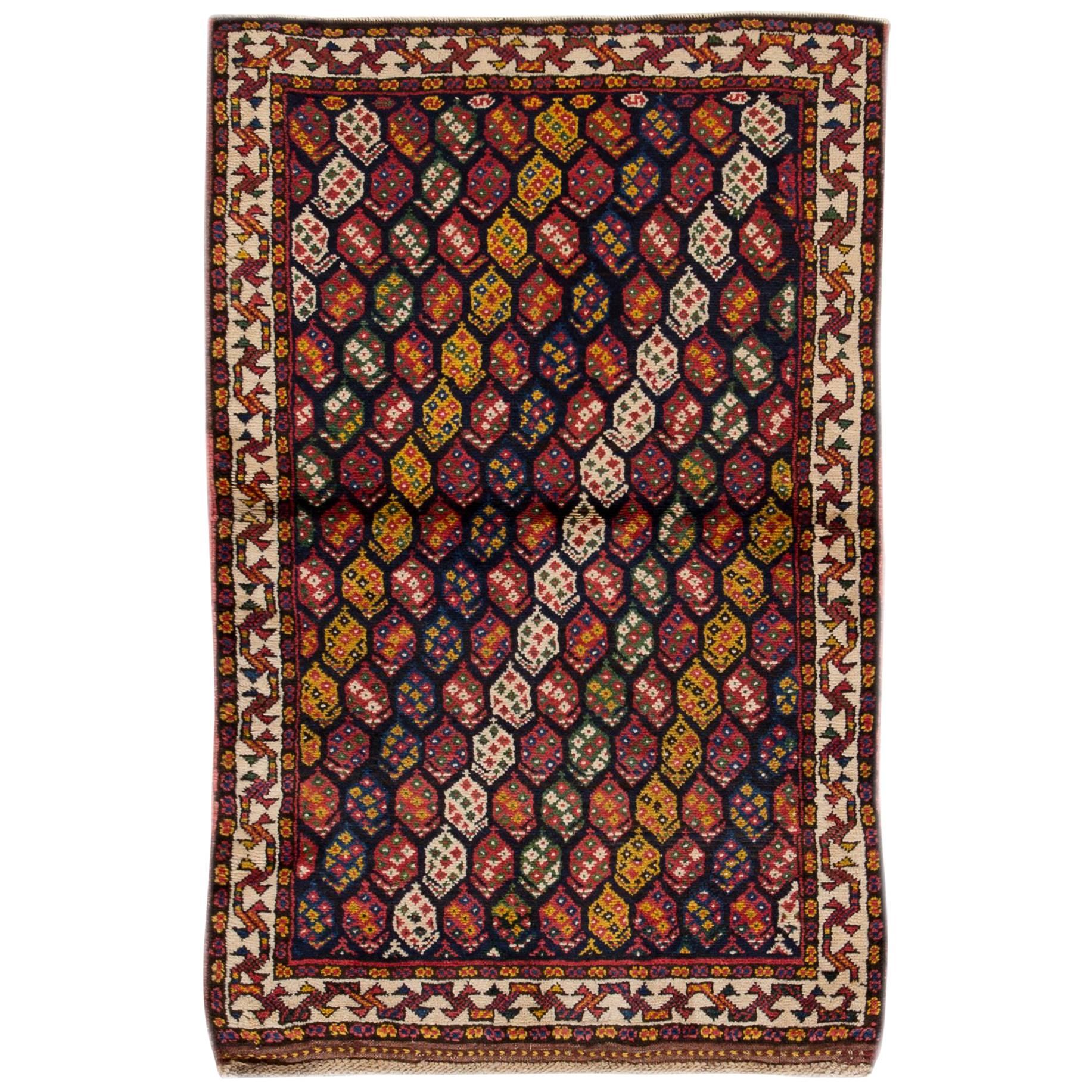 Beautifully Designed Collectible Shiraz Rug