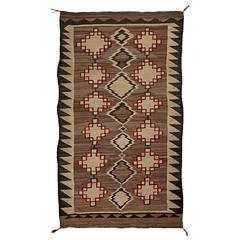 Navajo Rug with Stepped Gray Black and White Crystal Pattern, circa 1920 9