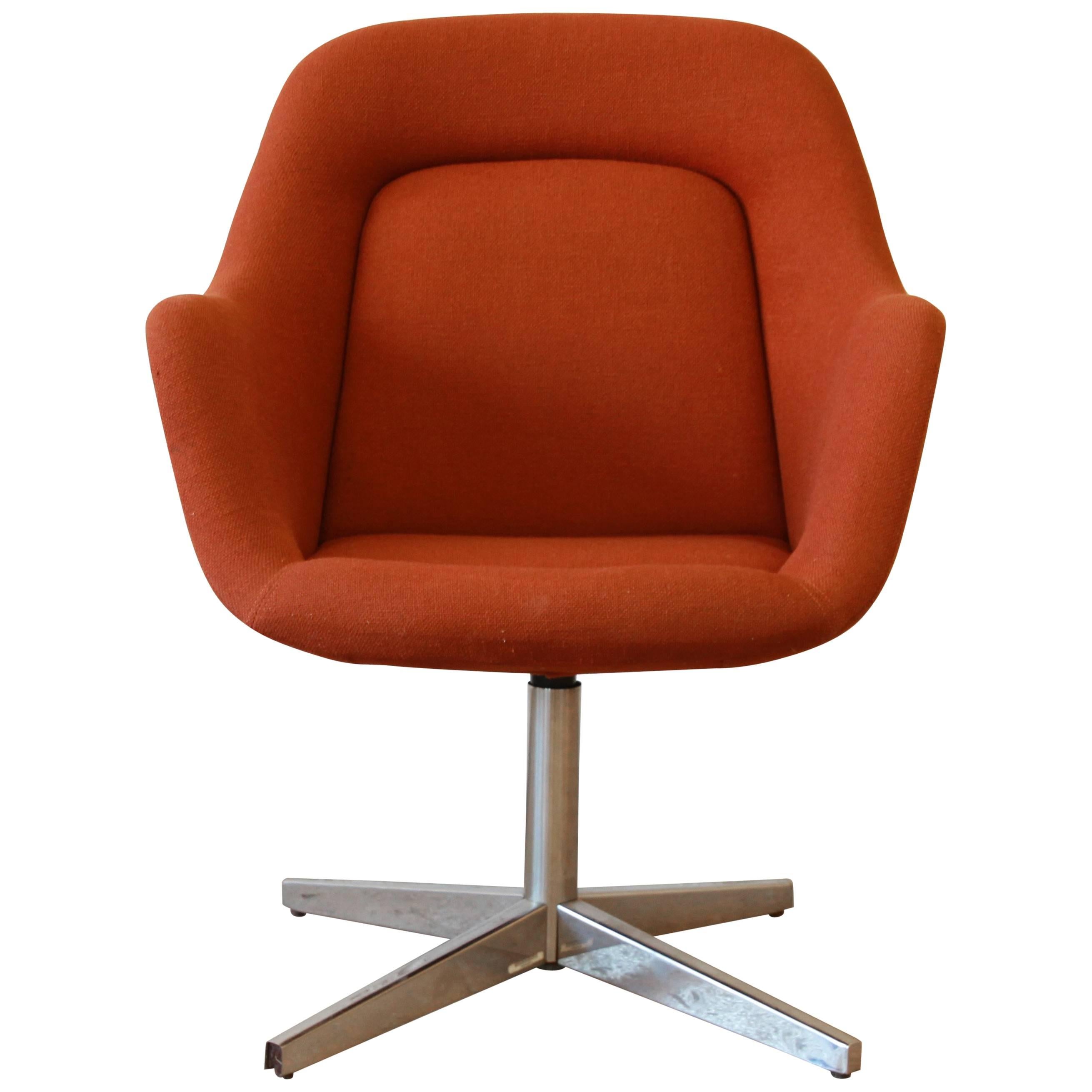 Max Pearson for Knoll Swivel Club Chair, 1979