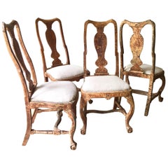 Ensemble de quatre chaises suédoises d'époque rococo du 18ème siècle