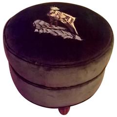 19th Century Black Forest Round Stool In Green Velvet Stichted With a Gemse 7