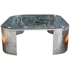 Table basse carrée en verre craquelé personnalisée par Steve Chase de Chase Designed Home