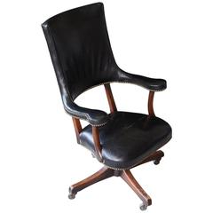 Chaise de banquier Yale Burge à haut dossier en cuir et noyer