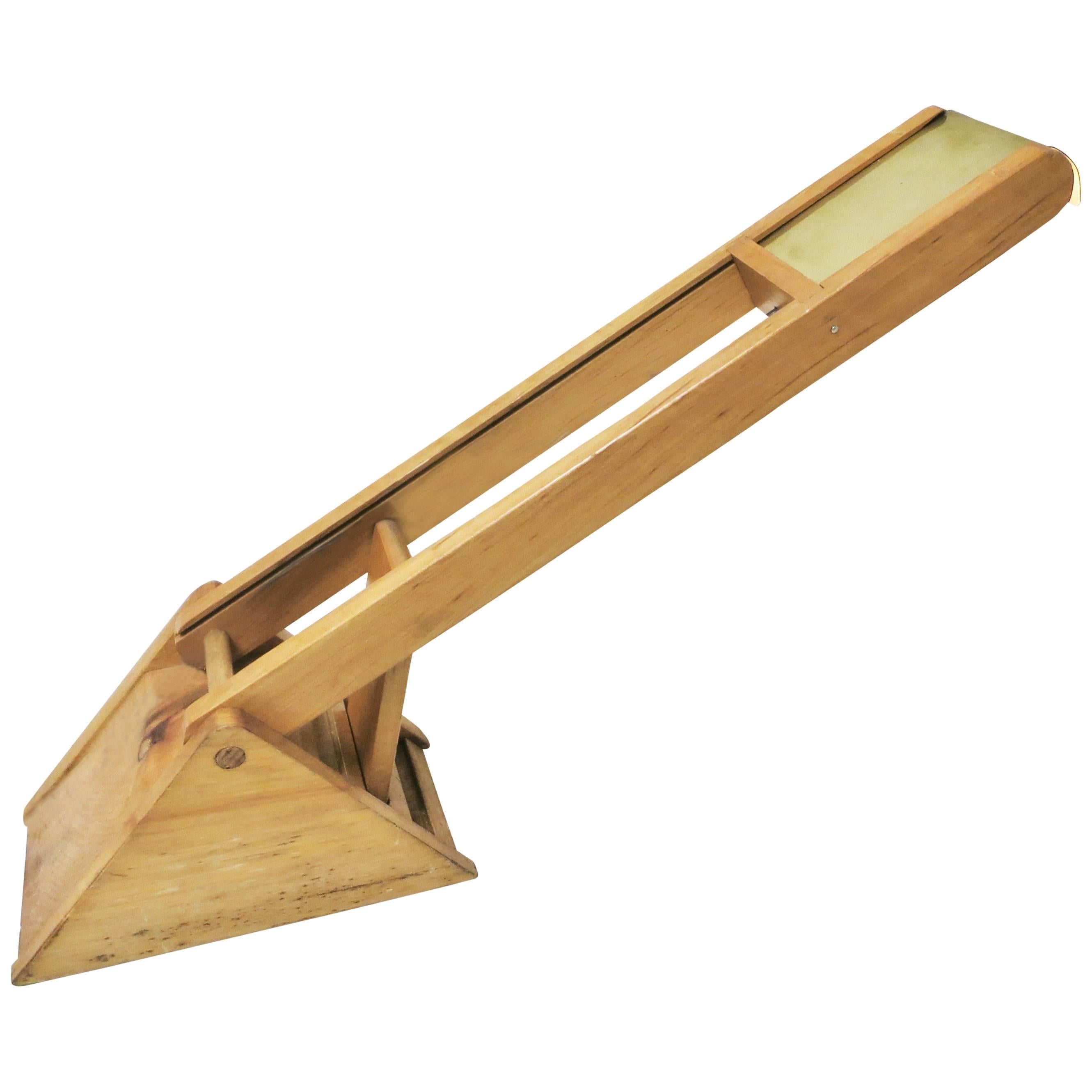 Italian Mid-Century Modern Articulated Lamp in Wood, circa 1960