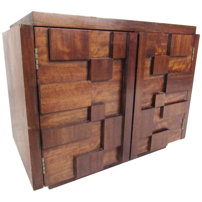 Mid Century Modern Brutalist Nightstand by Lane For Sale Mid Century Modern Brutalist Nightstand by Lane For Sale