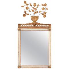 18th-19th Century Italian Neoclassical Giltwood Mirror
